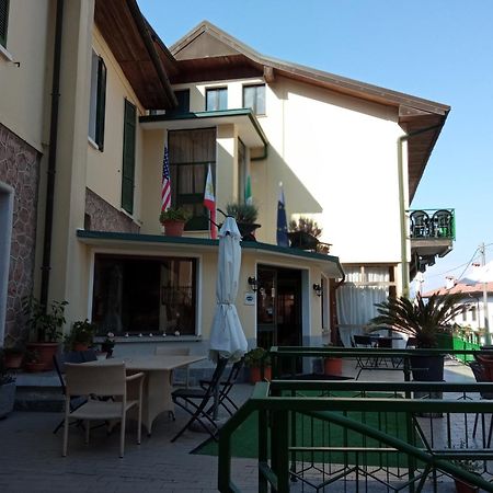 Budget Hotel Vittoria & Ristorante Marzio Exterior foto